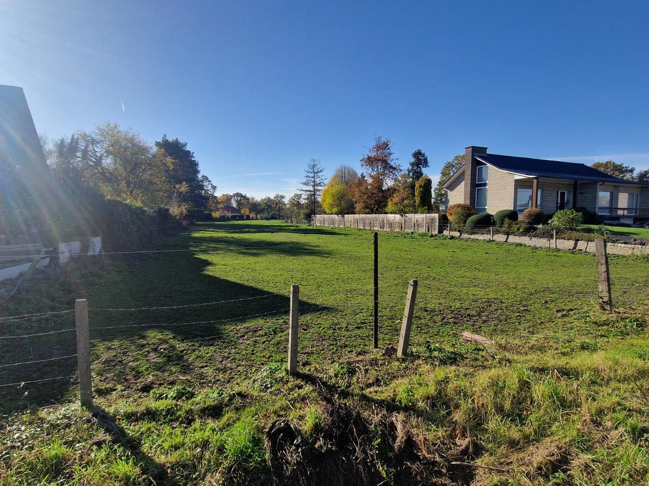 Zuid west georiënteerde bouwgrond voor een vrijstaande woning - foto 3