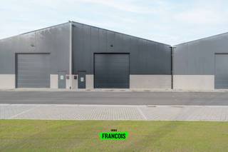 Ben je op zoek naar een slimme investering of een nieuwe uitvalsbasis voor je onderneming? Deze gloednieuwe KMO-units in Werken (Kortemark) bieden...