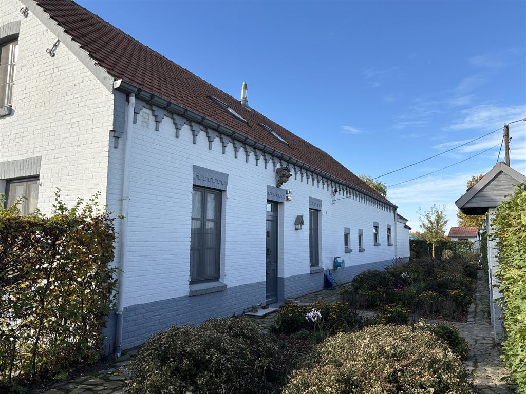 Woning met 3 stallen en buitenpiste op 0,5ha te Kinrooi - foto 2