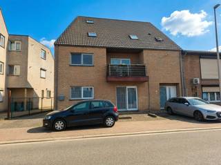 Duplex appartement in het hart van Maasmechelen!Bent u op zoek naar een instapklaar appartement met ruimte, comfort en tal van mogelijkheden? Dan is...
