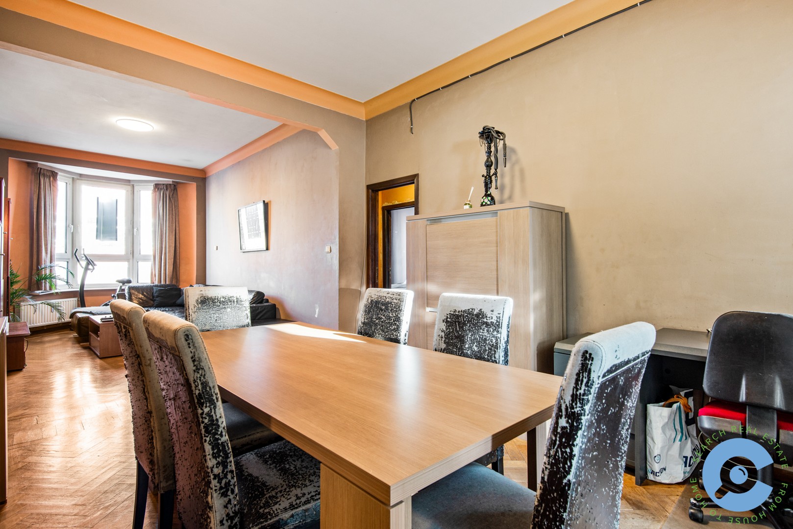 Ruim, op te frissen appartement met 2 slaapkamers! - photo 5