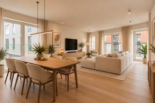 Residentie Ace is gelegen in het bruisende centrum van Wenduine, op een steenworp afstand van winkels, openbaar vervoer, tennis & minigolf en slechts 400 meter van het strand van Wenduine. Het project omvat 8 royale appartementen met een bewoonbare oppervlakte van 107 – 137 m2 en met prachtige terrassen. Hier heb je de keuze uit 2 - en 3 slaapkamerappartementen. Momenteel kan je hier nog genieten van het verlaagde BTW-tarief van 6%!
Uniek aan het project is niet alleen de doordachte architectuur, maar ook de nadruk op kwaliteit en duurzaamheid. Het streven naar alle nodige comfort gaat hand in hand met hoogwaardige afwerkingen en grote raampartijen die zorgen voor een lichtrijk gevoel, het hele jaar door. Deze energiezuinige bouw is niet alleen ecologisch verantwoord, maar ook duurzaam, met E-peilen lager dan E40. Zo opteert men bijvoorbeeld voor vloerverwarming gekoppeld aan geothermie, waardoor je geniet van een aangenaam en efficiënt woonklimaat. Tevens is er de mogelijkheid tot aanschaffen van een individuele berging en/of autostaanplaats.
Wens je meer informatie over Ace in het centrum van Wenduine? Contacteer ons via 050 70 81 74 of hello@keyimmo.be.