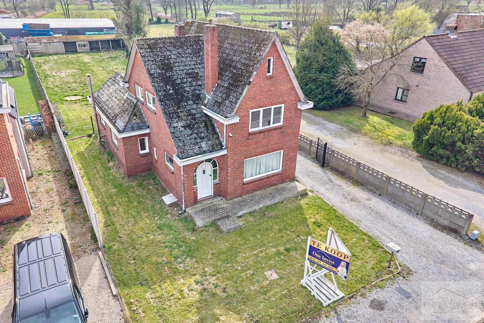 Te renoveren vrijstaande woning met 3 slaapkamers op ruim perceel - foto 3