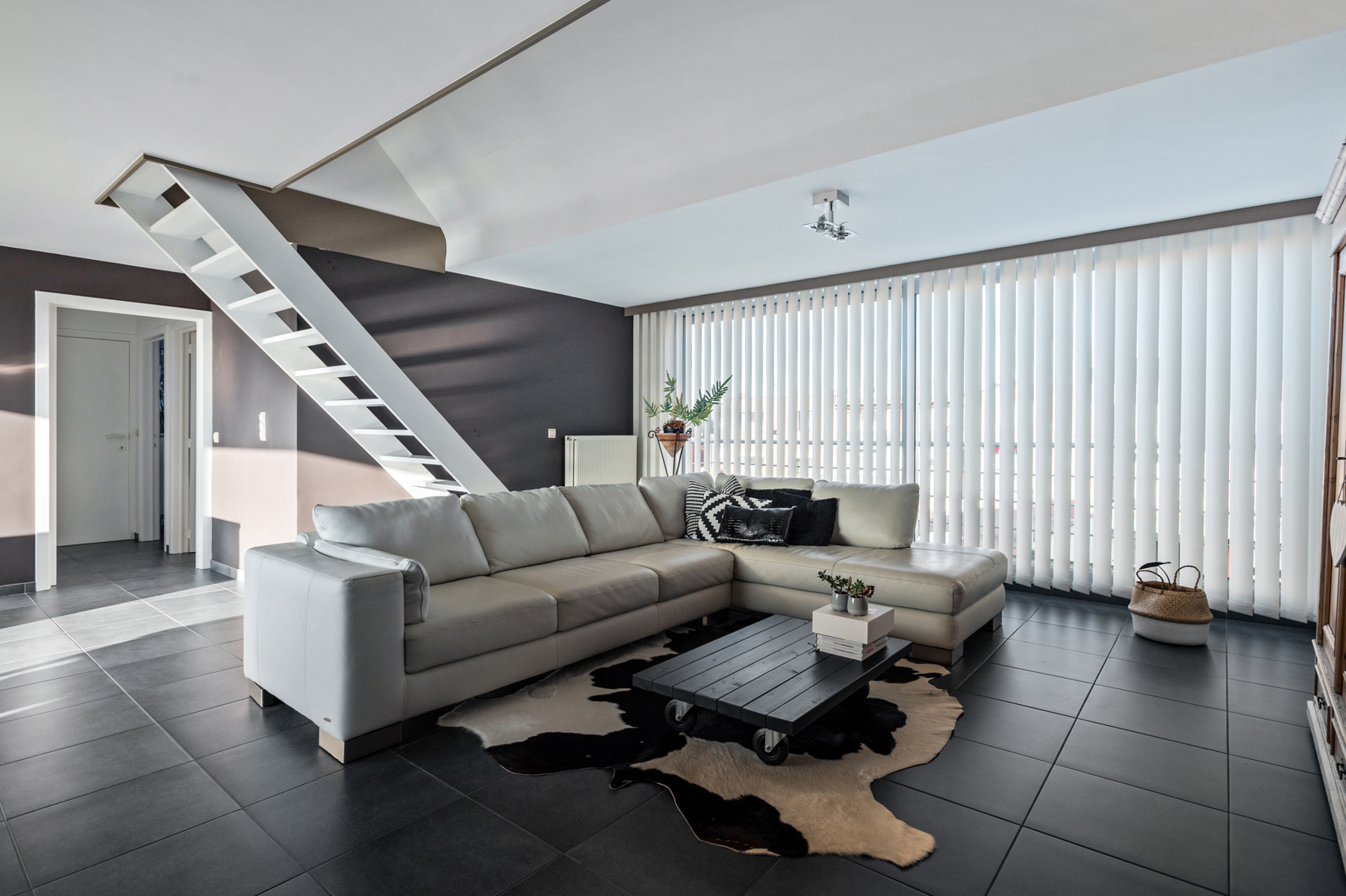 Lichtrijk dakappartement in hartje Sint-Lenaarts - foto 2