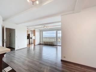 VILVORDE - 3 FONTAINES - Appartement met 2 slaapkamers en terras op de 9e verdieping. Het bestaat uit een grote woon-/eetkamer, een ingerichte...