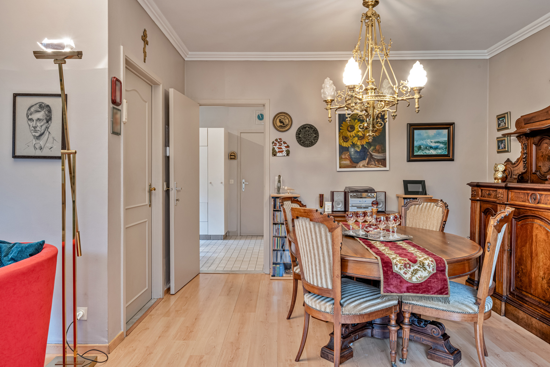 Karaktervolle woning met 3 slaapkamers, tuin en garage - foto 4