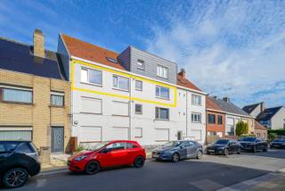 Dit instapklare appartement op de tweede verdieping geniet van een centrale ligging in Bredene, vlak bij de Spuikom en alle voorzieningen. De...