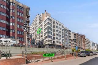 Deze studio is gelegen op een toplocatie in Blankenberge, op een steenworp van zowel de Zeedijk als het levendige stadscentrum.Deze studio bevindt...