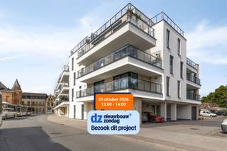<span><span><strong>--- NIEUWBOUWZONDAG - ZO. 25 OKTOBER 2026 ---<br />--- BEZOEK DIT PROJECT VAN 13:00 TOT 16:00 ---</strong></span></span><br /><br /><span><span>In het centrum van Diksmuide bevindt zich dit <strong>instapklare appartement </strong>met<strong> twee slaapkamers</strong>, gelegen op de <strong>eerste verdieping van residentie 'Patersvat'</strong>. Dankzij de uitstekende en centrale ligging bevinden winkels, supermarkten, horecazaken en het openbaar vervoer zich op wandelafstand. Dit energiezuinige appartement is ideaal als eigen woonst én als interessante investering.<br /><br />Met een <strong>bewoonbare oppervlakte van maar liefst 104 m²</strong> biedt dit appartement, gelegen op een leuke hoeklocatie wat resulteert in meer lichtinval, alle ruimte om comfortabel te wonen. De grote raampartijen zorgen voor een <strong>overvloed aan natuurlijk licht</strong>, wat de leefruimtes een aangename en open uitstraling geeft.<br />Via de inkomhal en de brede gang bereikt u het apart gastentoilet met handenwasser. De lichtrijke leefruimte omvat een gezellige zithoek, een ruime eetplaats en een volledig ingerichte open keuken, voorzien van alle nodige toestellen.<br />Vanuit de leefruimte heeft u rechtstreeks toegang tot het <strong>zeer ruime terras van maar liefst 31,6 m²</strong>, waar u volop kunt genieten van het buitenleven en waar voldoende plaats is voor een comfortabele lounge- en eethoek.<br />Verder beschikt het appartement over twee ruime slaapkamers, een badkamer uitgerust met een douche en een lavabomeubel, en een praktische berging met wasplaats waarin alle technieken netjes zijn ondergebracht.<br /><strong>De residentie beschikt bovendien over een gemeenschappelijke fietsenberging. Daarnaast bestaat de mogelijkheid om een autostaanplaats en een afzonderlijke berging aan te kopen (prijs op aanvraag), wat zorgt voor extra comfort en bijkomende bergruimte.</strong><br /><br /><u>Troeven:</u></span></span>
<ul>
<li><span><span>Gunstige hoekligging op de eerste verdieping;</span></span></li>
<li><span><span>Bewoonbare oppervlakte van 104 m²;</span></span></li>
<li><span><span>Instapklaar, volledig afgewerkt en geschilderd;</span></span></li>
<li><span><span>Energiezuinig;</span></span></li>
<li><span><span>Zeer veel natuurlijke lichtinval;</span></span></li>
<li><span><span>Zeer ruim terras van maar liefst 31,6 m²;</span></span></li>
<li><span><span>Twee ruime slaapkamers;</span></span></li>
<li><span><span>Brede inkomhal en gang;</span></span></li>
<li><span><span>Praktische berging met wasplaats;</span></span></li>
<li><span><span>Centrale verwarming op aardgas met radiatoren;</span></span></li>
<li><span><span>Gemeenschappelijke fietsenberging;</span></span></li>
<li><span><span>Mogelijkheid tot aankoop van een autostaanplaats en afzonderlijke berging.</span></span></li>
</ul>
<span><span>Bent u op zoek naar een ruim en instapklaar appartement op een centrale ligging in Diksmuide of wenst u te investeren in kwalitatief nieuwbouwvastgoed? Dan is dit kwalitatieve en volledig afgewerkte appartement een uitstekende opportuniteit.<br />Interesse? Neem contact op met Diksimmo. Bel <strong>051 50 11 51</strong> of mail naar diksmuide@diksimmo.be voor meer informatie of een bezoek ter plaatse.</span></span>