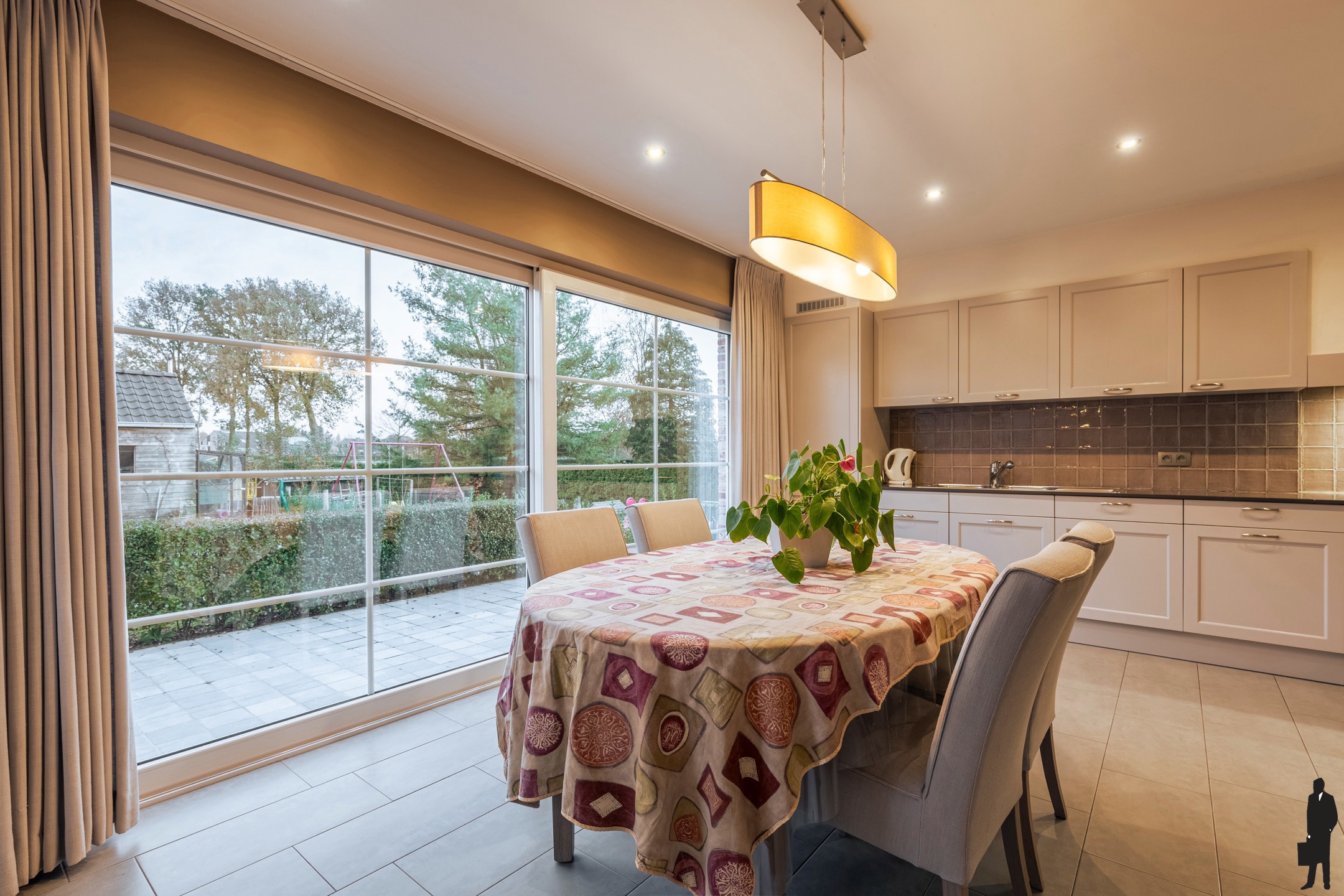 Recente, instapklare woning met 4 slpk. nabij Prinsenpark - foto 4