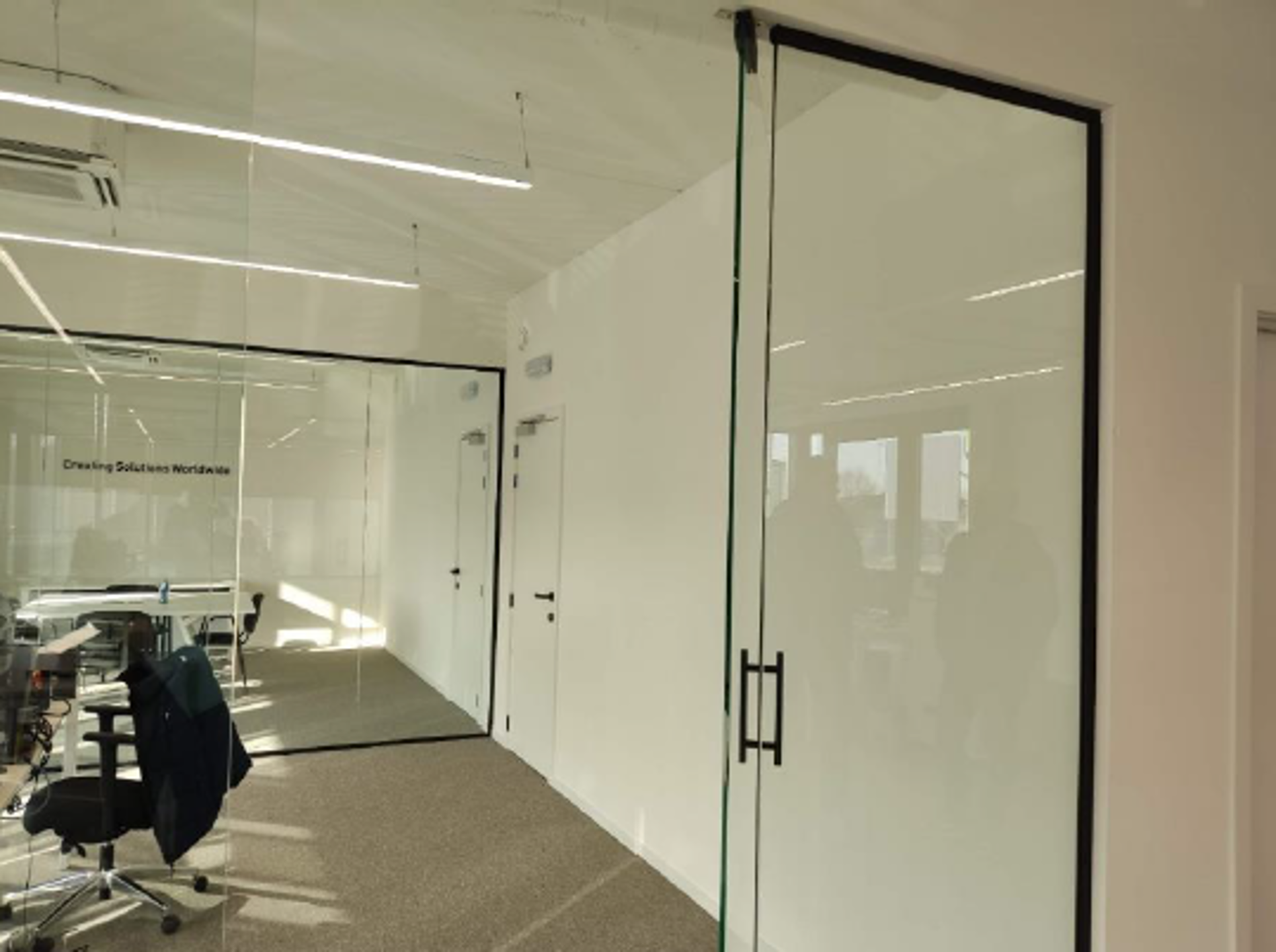 Instapklaar kantoor van 236 m² te huur in Antwerpen - foto 4