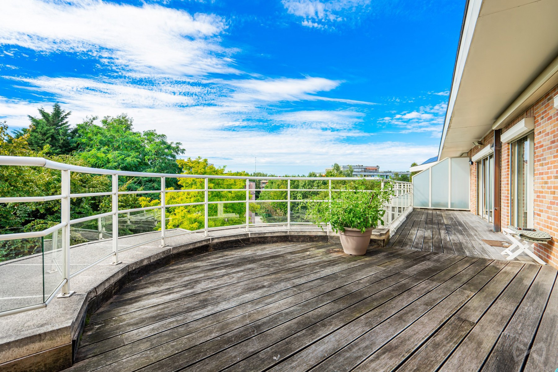 Apartment for sale in Ixelles with 4 bedrooms - photo 1