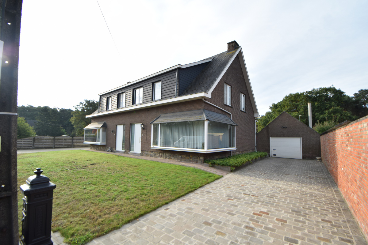 Verzorgde woning met 3 slaapkamer, kleine tuin en garage.  - foto 1