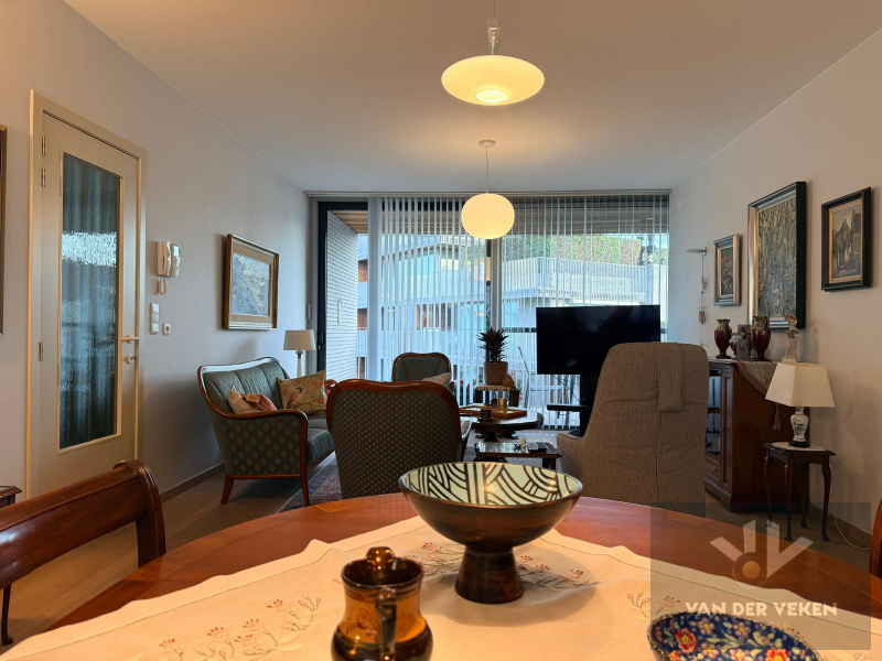 Ruim 2 slaapkamer appartement in hartje Hasselt! - foto 4