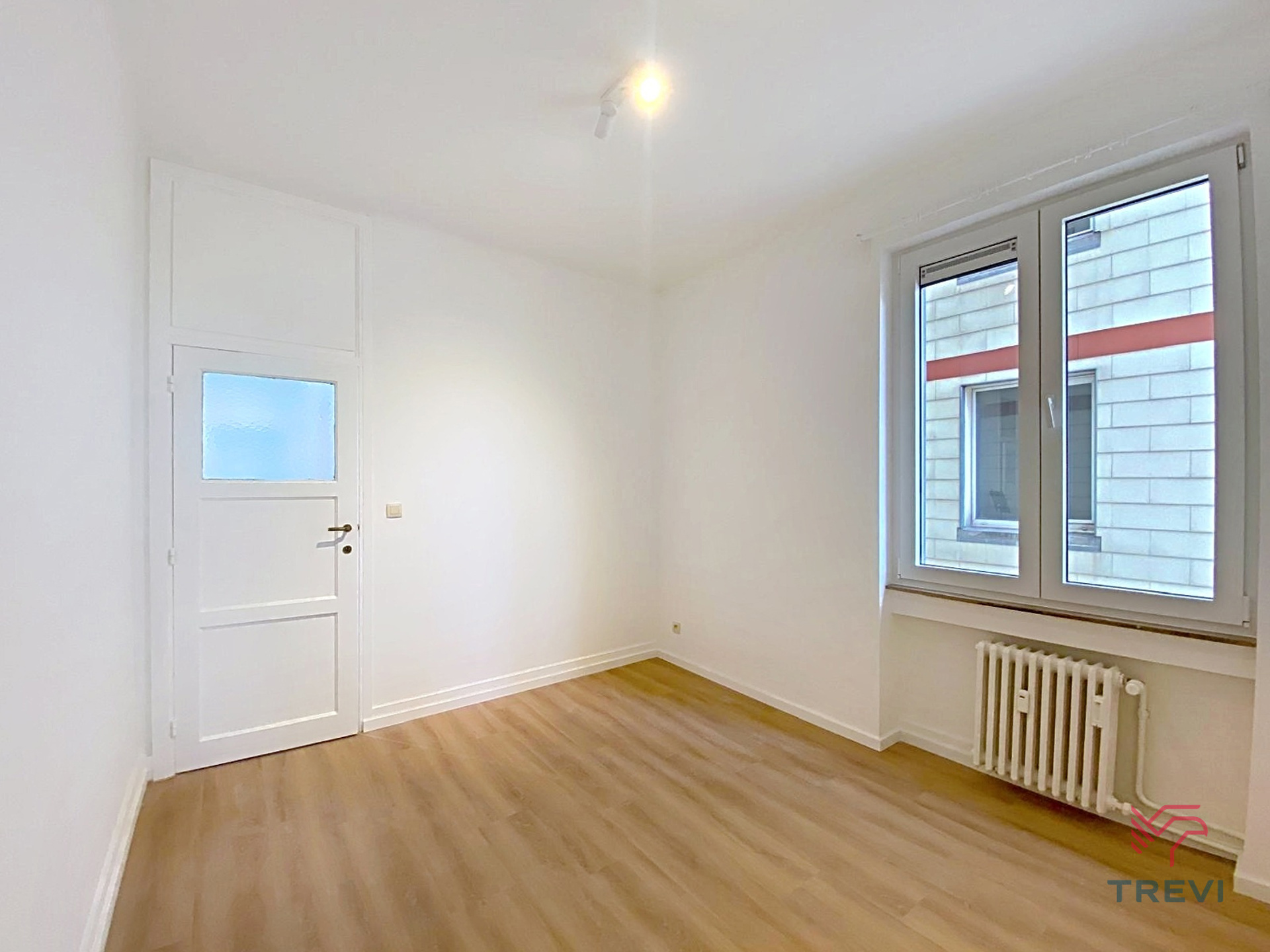 Gerenoveerd appartement met 2 slaapkamers vlakbij de Beurs - foto 2