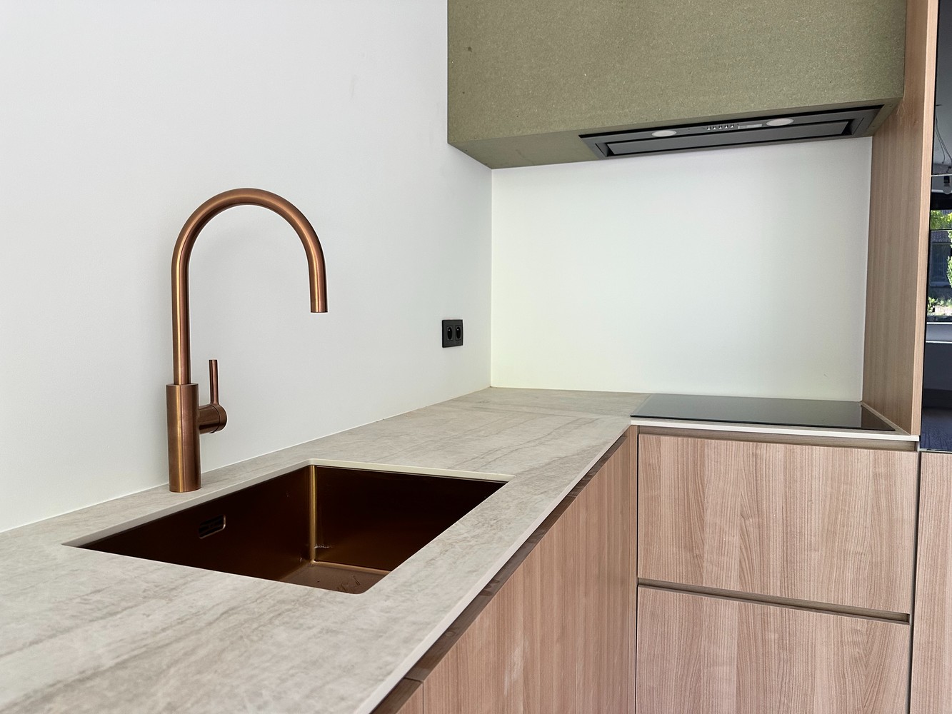 Luxueus appartement met 2 slpk en terras + tuin te Berchem - foto 3