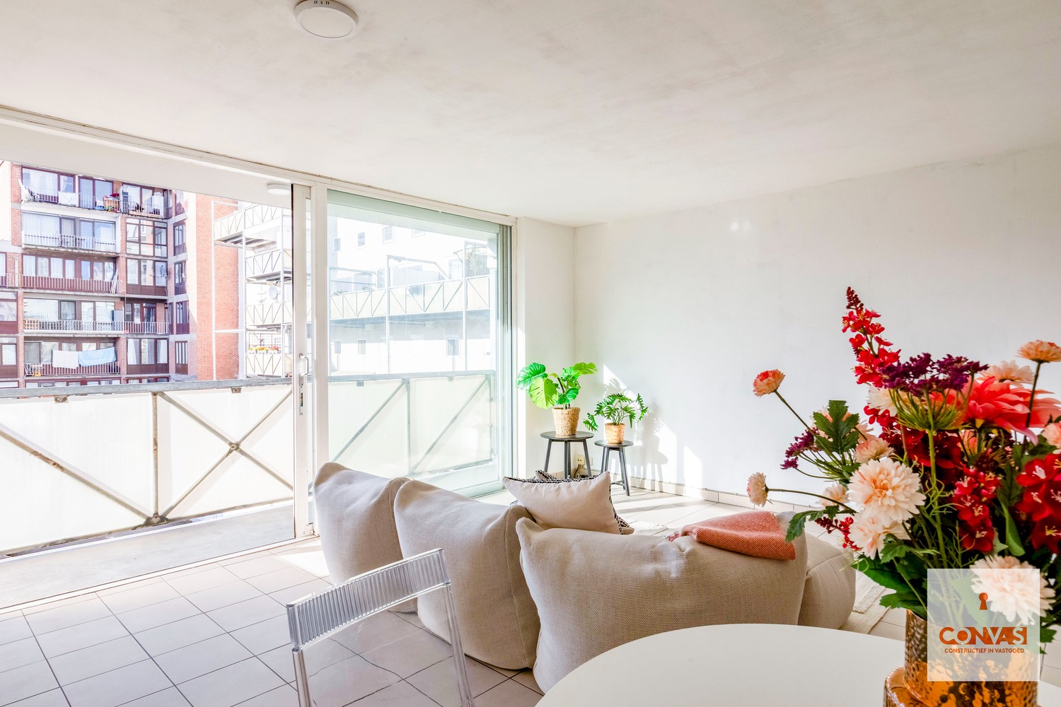 Lichtrijk appartement met terras en garagebox - photo 4