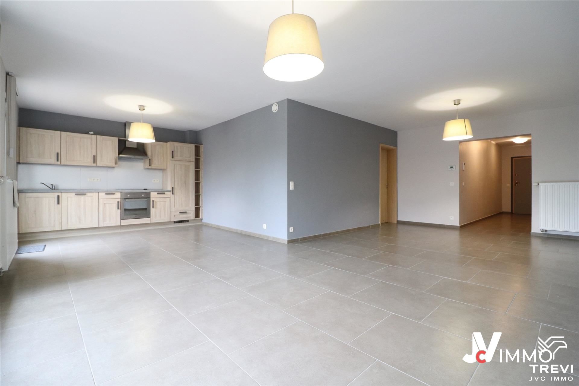 Apartment for rent in Waremme with 3 bedrooms - photo 3