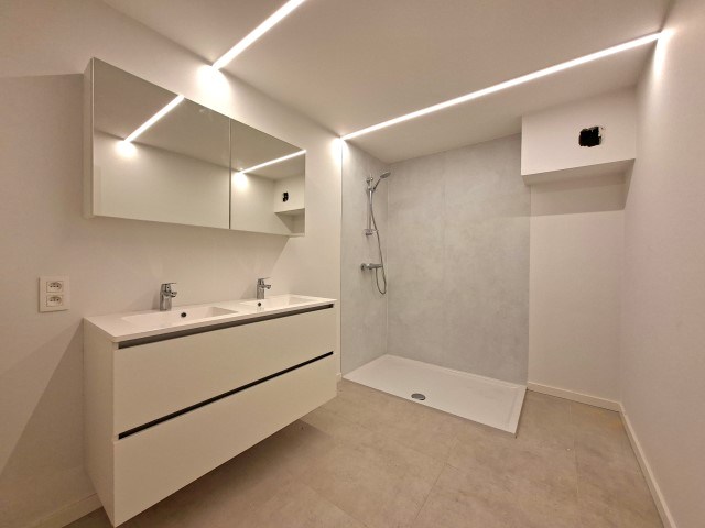 Appartement à louer à Bruges avec 2 chambres - photo 5