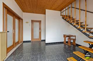 Deze te renoveren woning is gelegen aan de Hannefveldstraat 11 te Hasselt (Kermt), een rustige deelgemeente van Hasselt, met uitstekende...