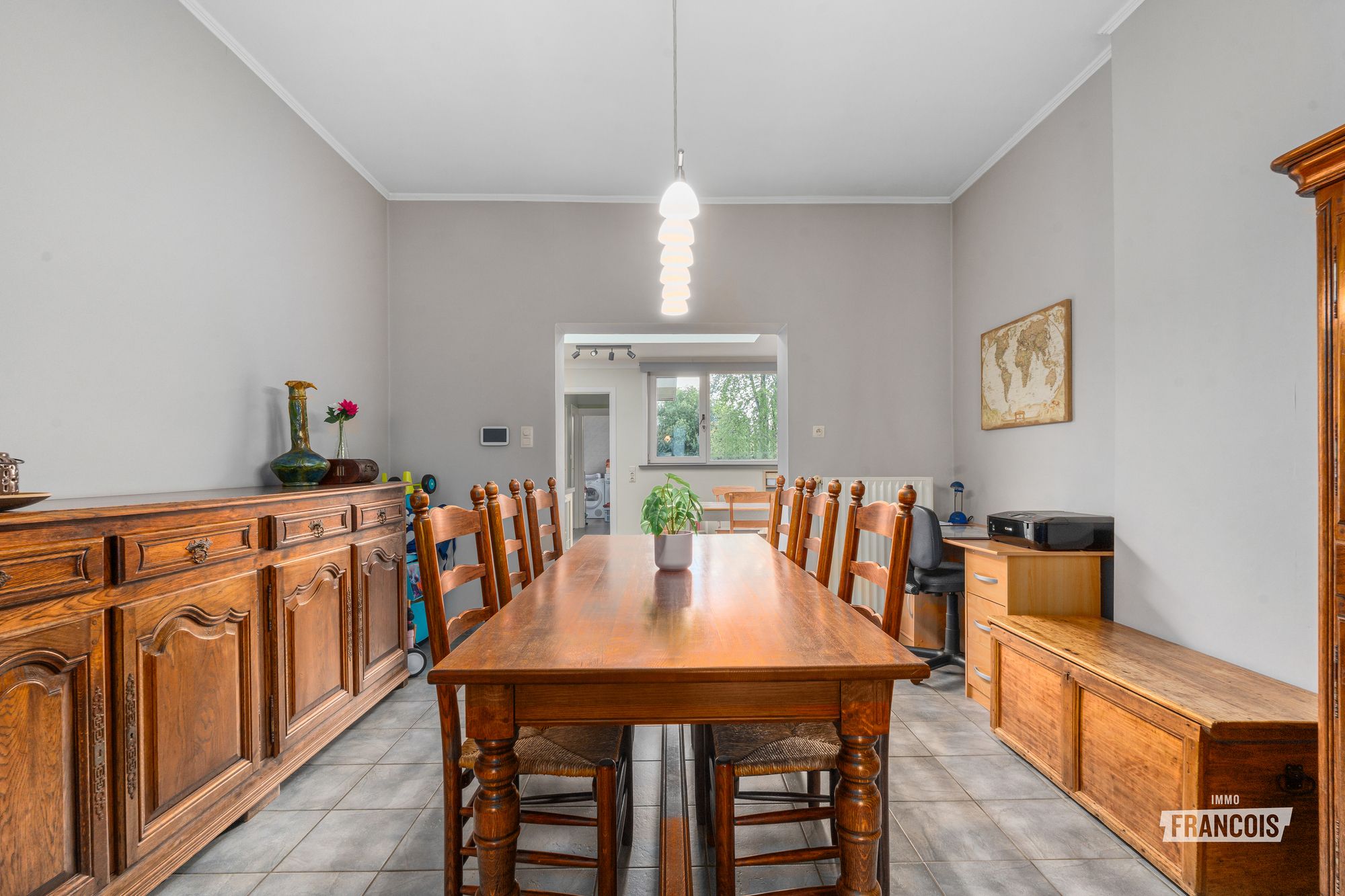 Instapklare gezinswoning met ruime tuin en veel potentieel te Zottegem - foto 5