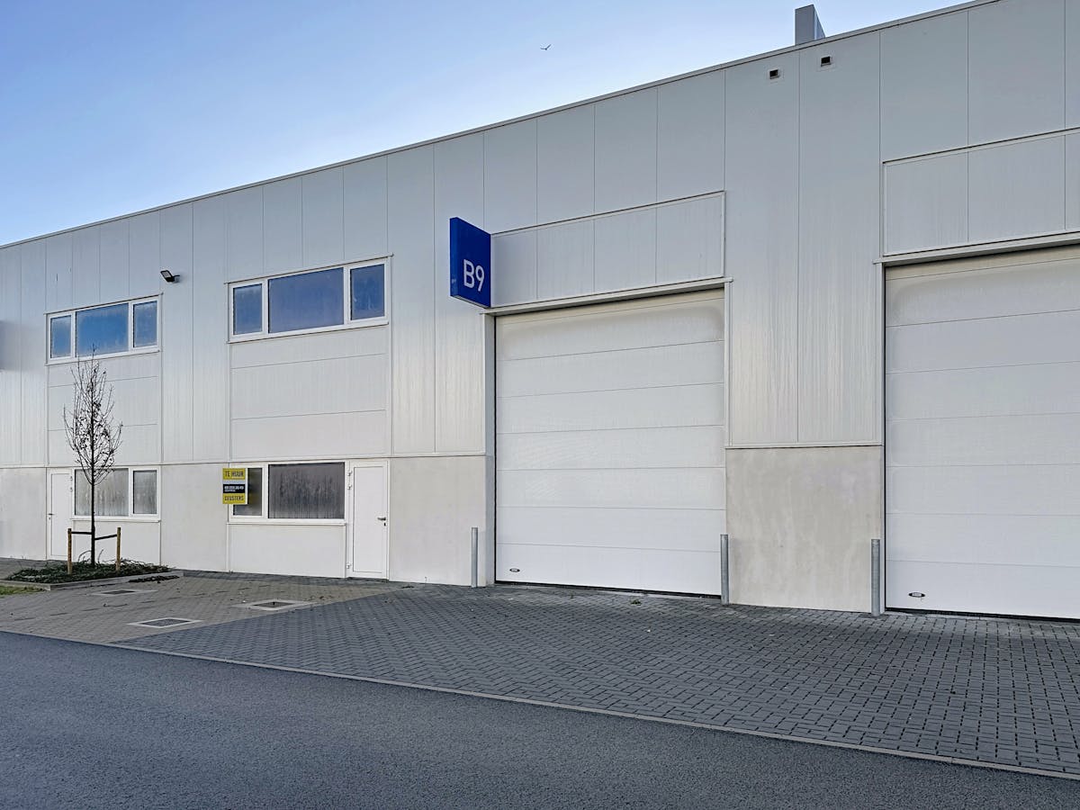 Unité PME récemment construite (216 m²) à louer à Evergem - photo 2