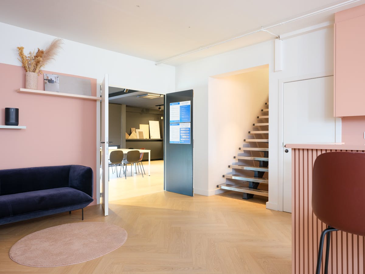 Bâtiment commercial le long du Ring/R32 à Roeselare. - photo 5