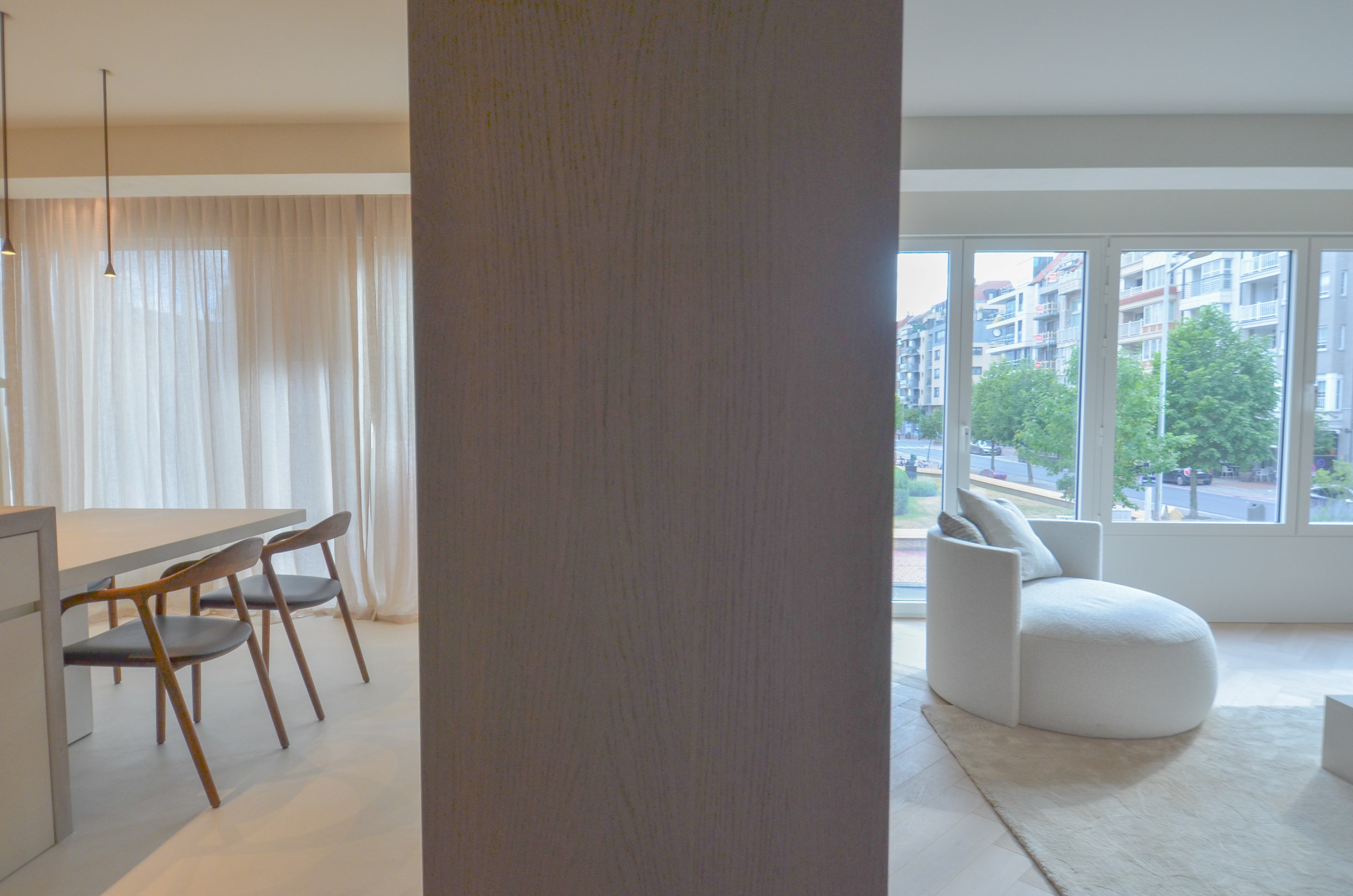 Uitzonderlijk, tijdloos volledig gerenoveerd appartement met een open zicht . - foto 5