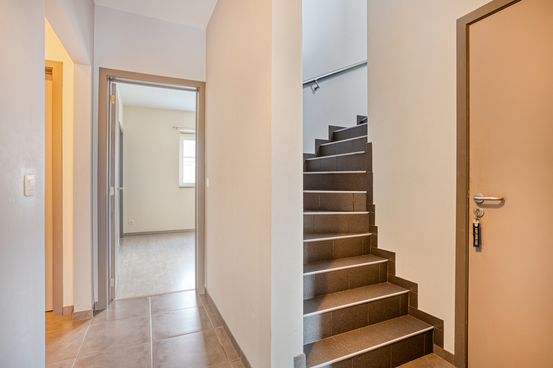 Luxueus duplex appartement met terras en parking - foto 3