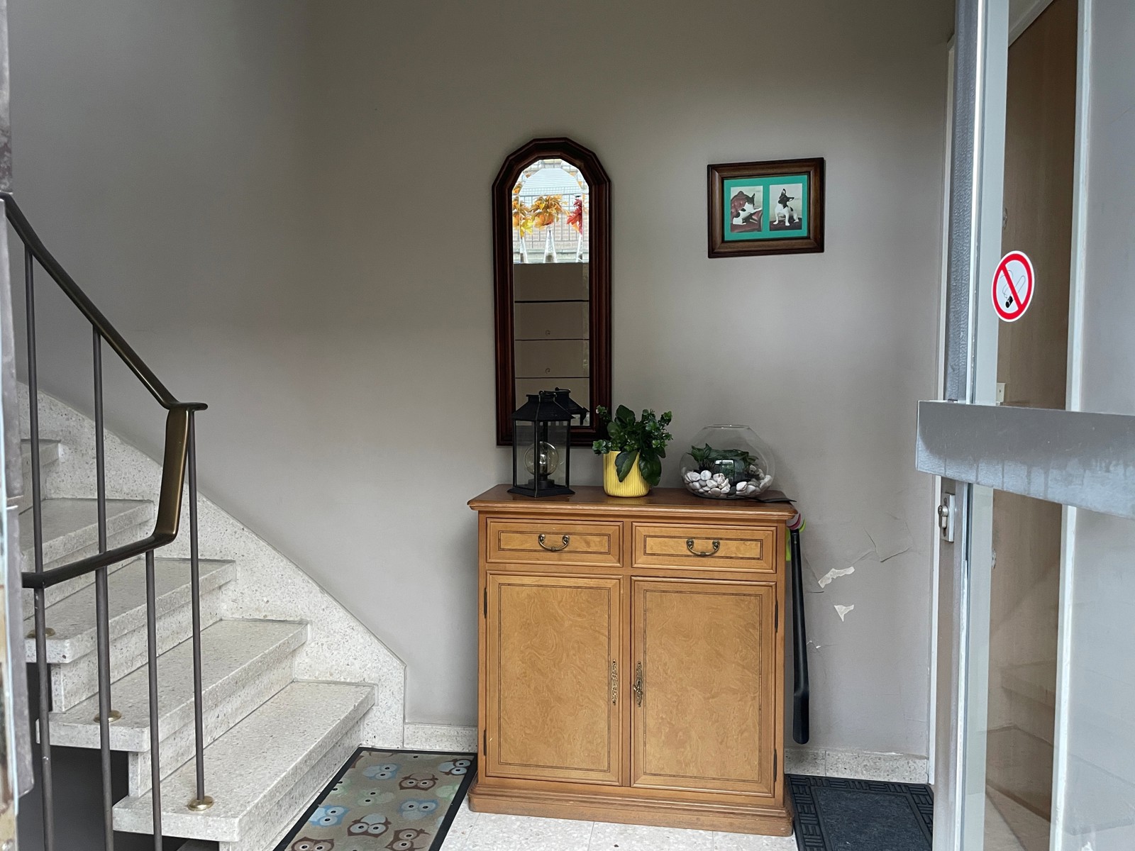 Vergund opbrengsteigendom met drie appartementen - foto 4