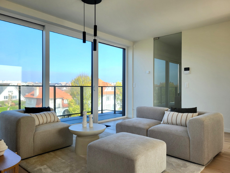 2-bedroom rooftop flat with spacious sun-facing terraces - photo 2