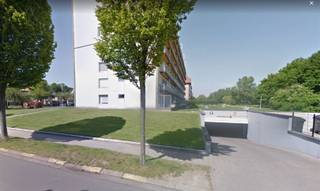Parking bien situé à Edegem ! Cet emplacement de parking souterrain est situé dans un garage souterrain d'un immeuble à appartements.Le prix de...