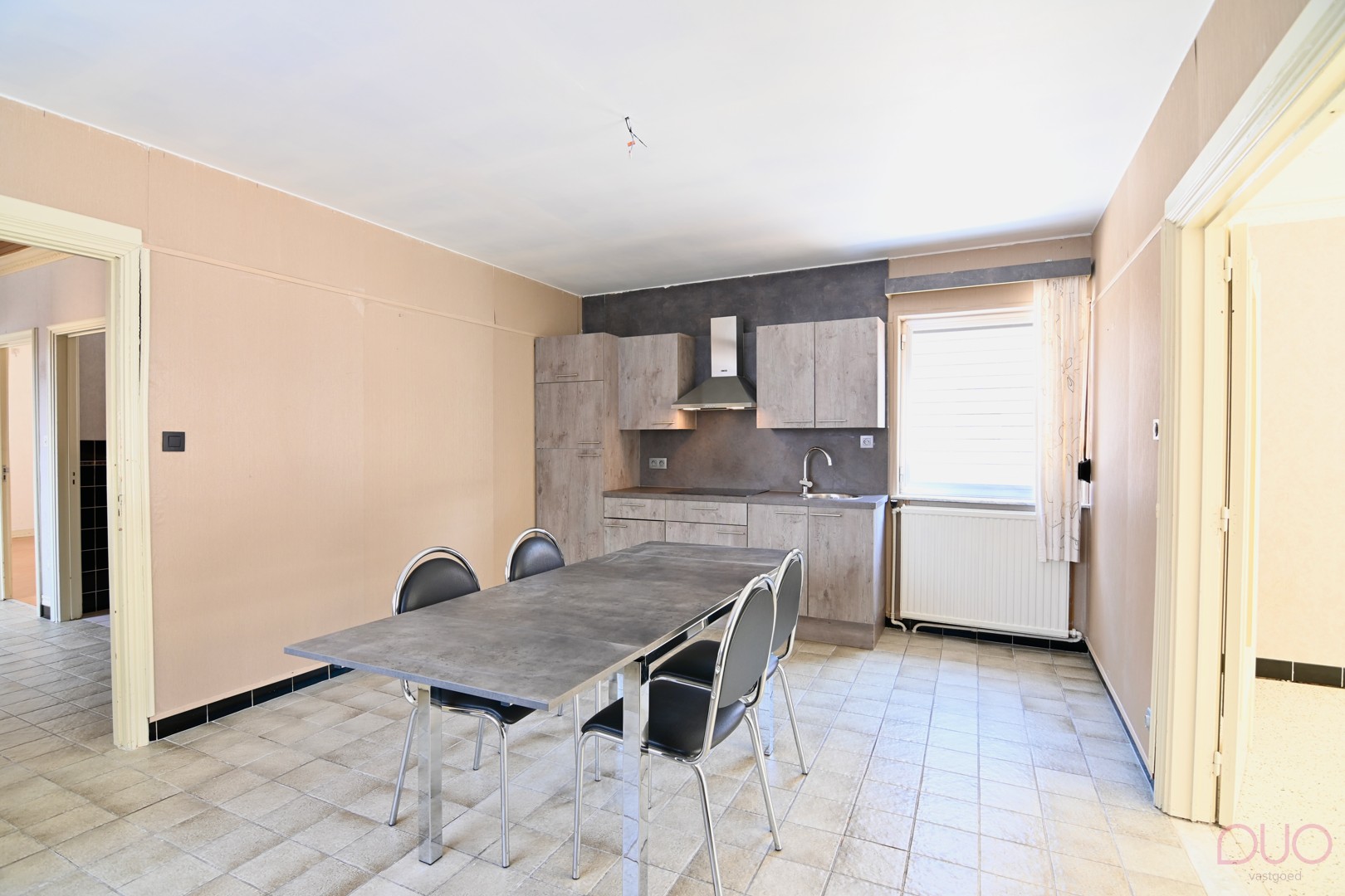 Bel-etage woning met twee slaapkamers en onderliggende garage van ca. 100m2 - foto 5