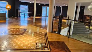 Handelspand op toplocatie.Een top commerciële ligging langs doorgaande weg, in het centrum van Maasmechelen. Met een  vlotte verbinding naar M2,...