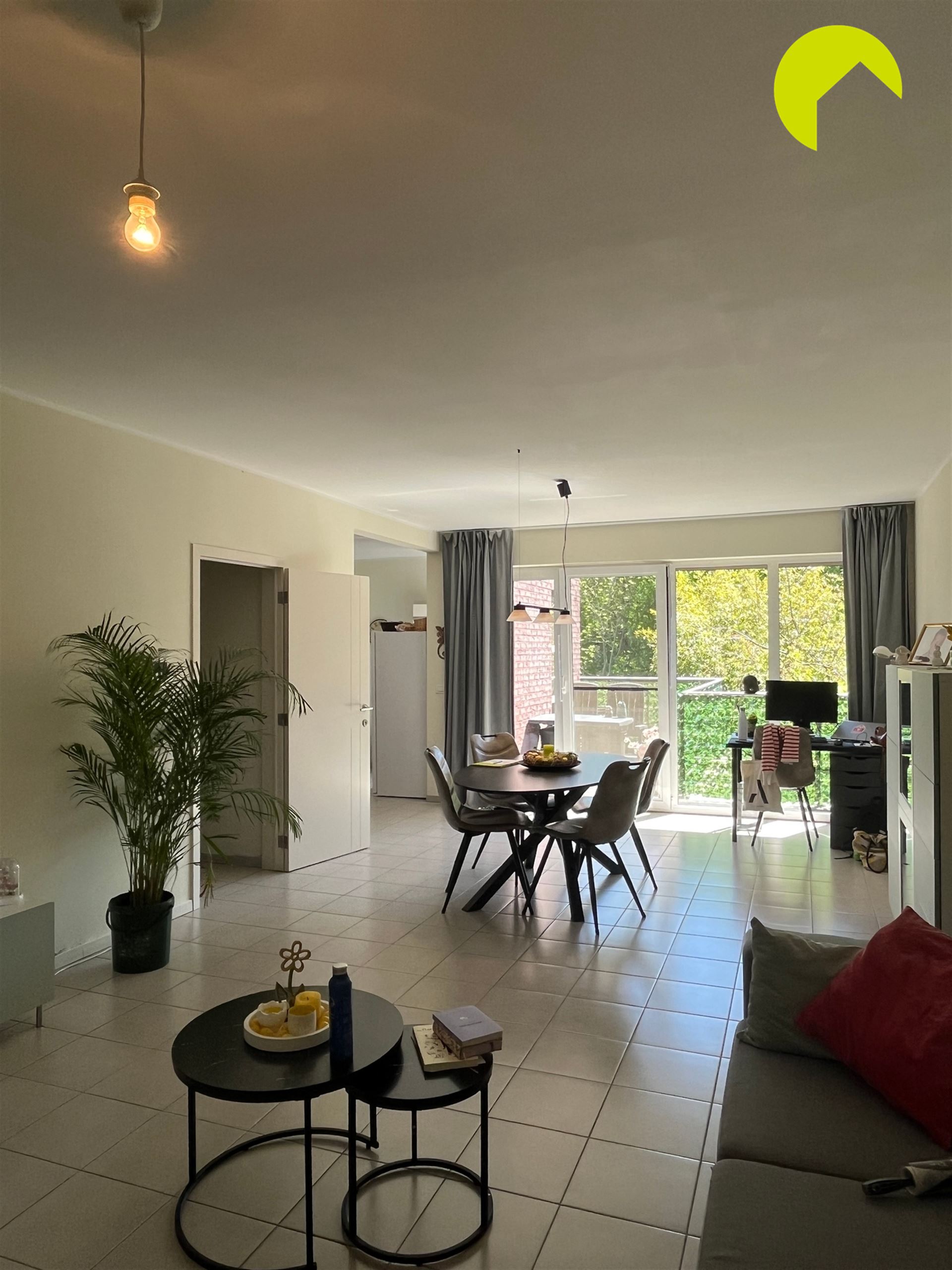 Zonnig appartement met terras op centrale ligging! - foto 3