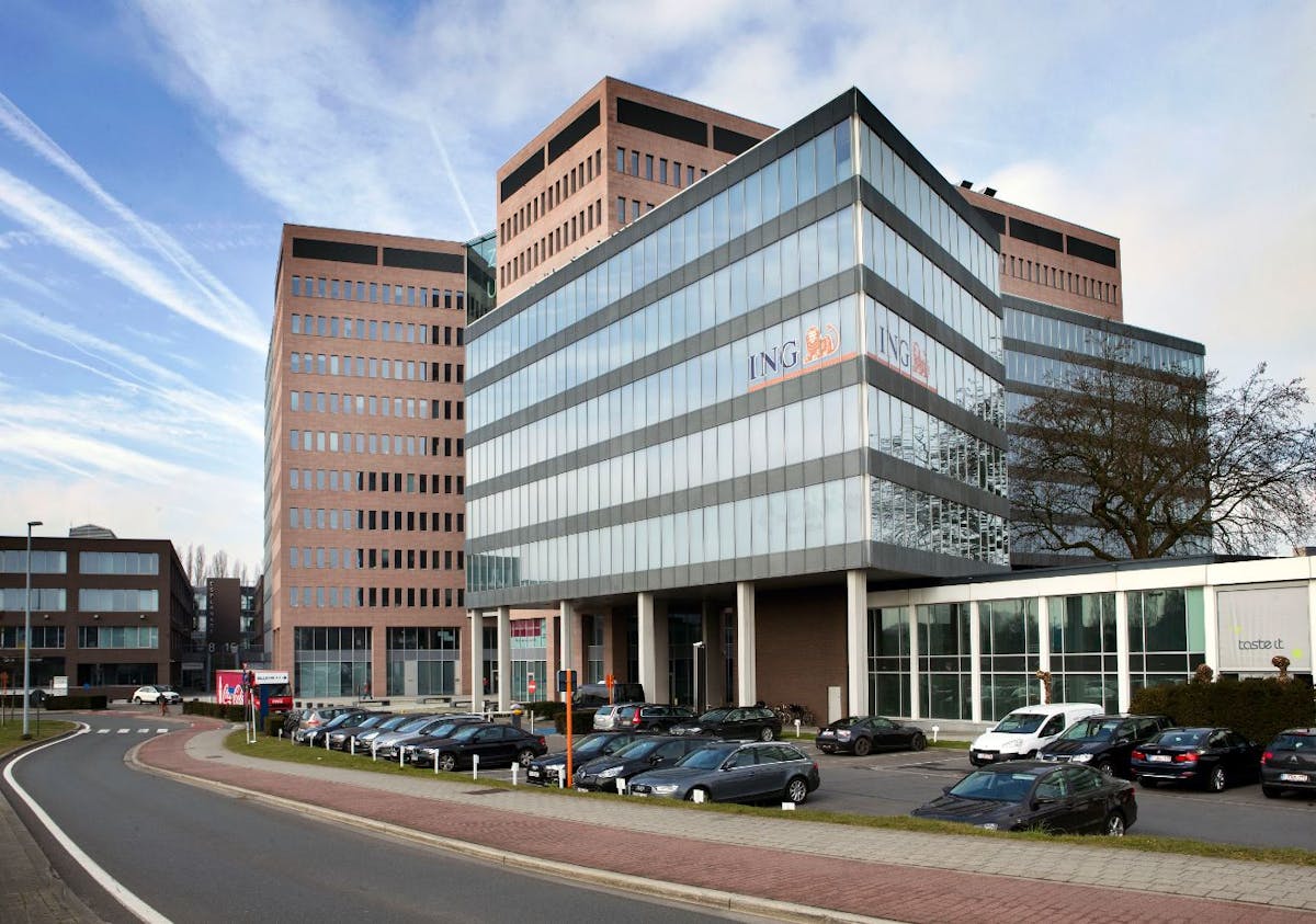 All-in offices (437-2,500 m²) in Office Park in Ghent - photo 2