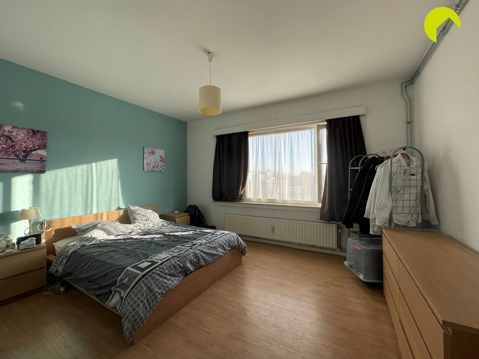 Goed gelegen 2 slaapkamer appartement met garage! - foto 5