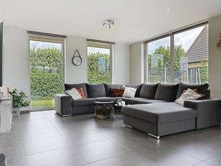 Energiezuinige, alleenstaande woning op een perceel van 565 m² in een residentiële omgeving. De woning omvat een inkomhal met gastentoilet, ruime...