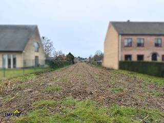 Deze gunstig gelegen bouwgrond in Erpe-Mere biedt een uitstekende opportuniteit om jouw droomwoning te realiseren.Het perceel heeft een totale...