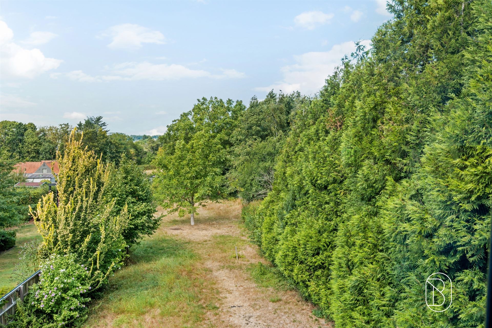 Grote bel-étage: 5 slpks, 3 badk, 2 garages, tuin! - foto 4