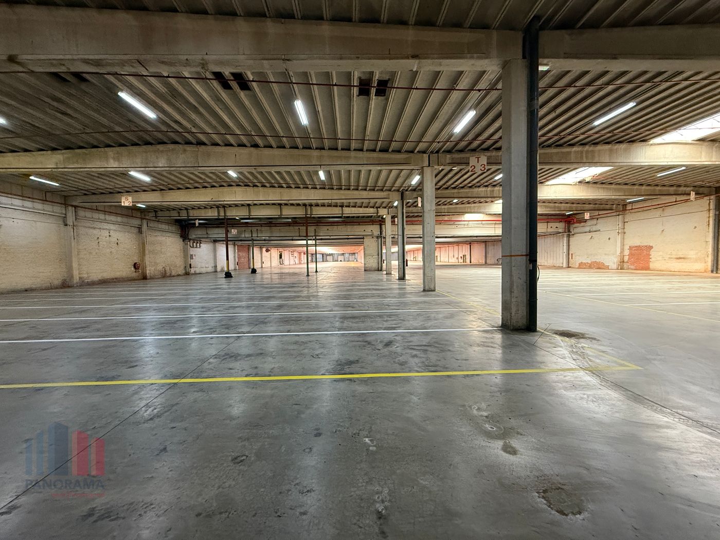 Bedrijfsgebouw op topligging met visibiliteit van de E17 te Sint-Niklaas - foto 4