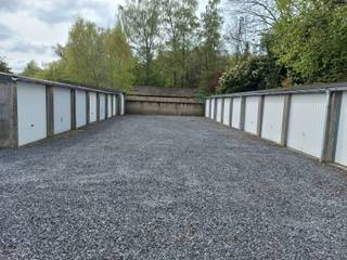 <p><span>Garagebox te huur gelegen Moleken 44 te Sint-Niklaas. Huurprijs: € 65/maand.</span></p>