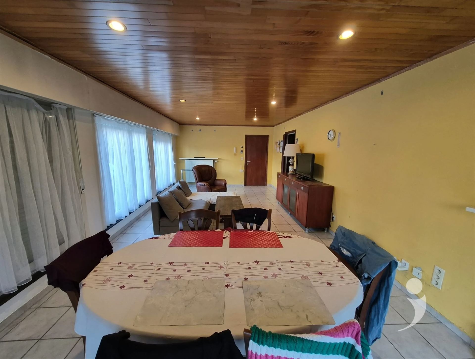 Gezellig 1 slaapkamer appartement op gelijkvloers met garage - foto 4