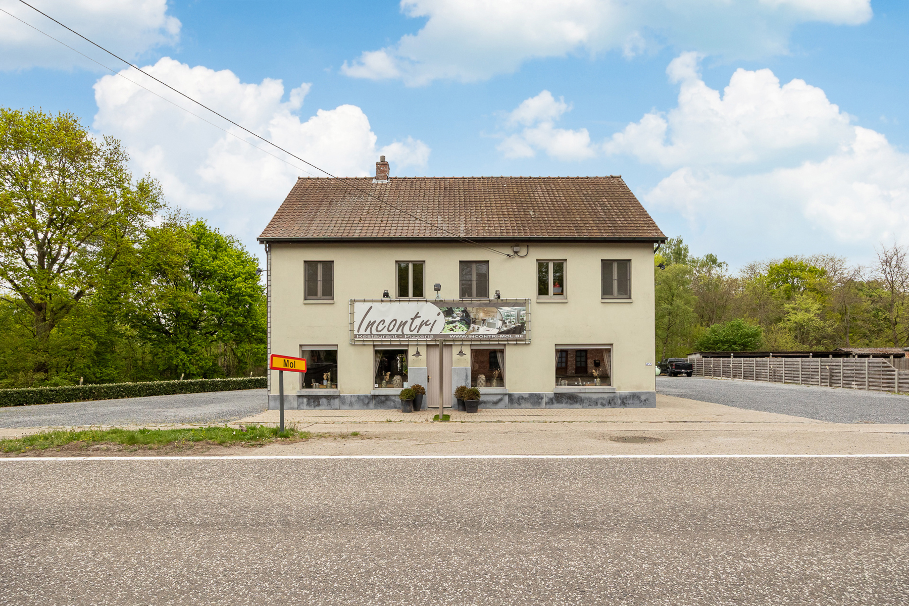 Commercial for sale in Mol - photo 3