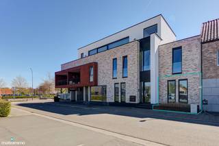 INSTAPKLAAR GELIJKVLOERS APPARTEMENT MET TUIN EN AUTOSTAANPLAATS NABIJ HET STADSCENTRUM VAN BILZENGoed onderhouden, instapklaar appartement gelegen...