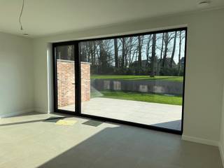 Op zoek naar een moderne, energiezuinige woning in een groene omgeving? Ontdek deze drie gloednieuwe woningen aan de Kalmthoutsesteenweg 157...