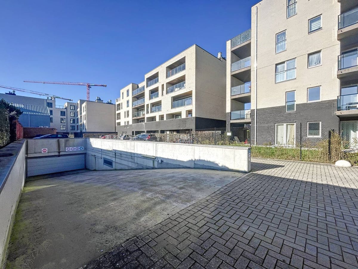 Ondergrondse autostaanplaats nabij Zuiderpoort te Gent - foto 3