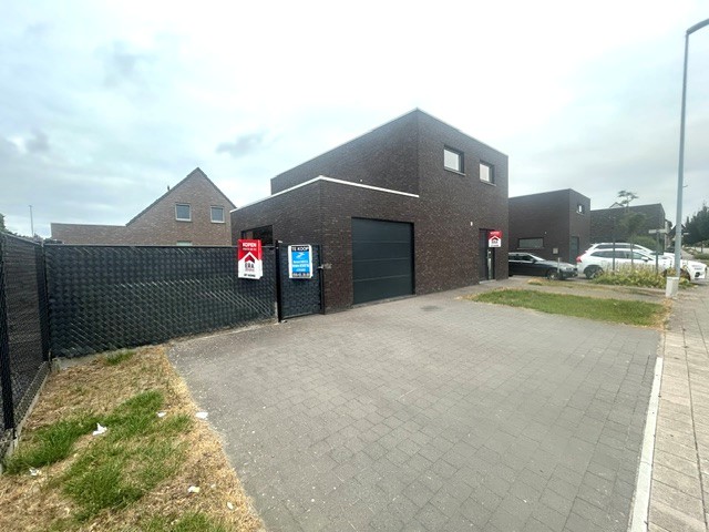 House for sale in Harelbeke