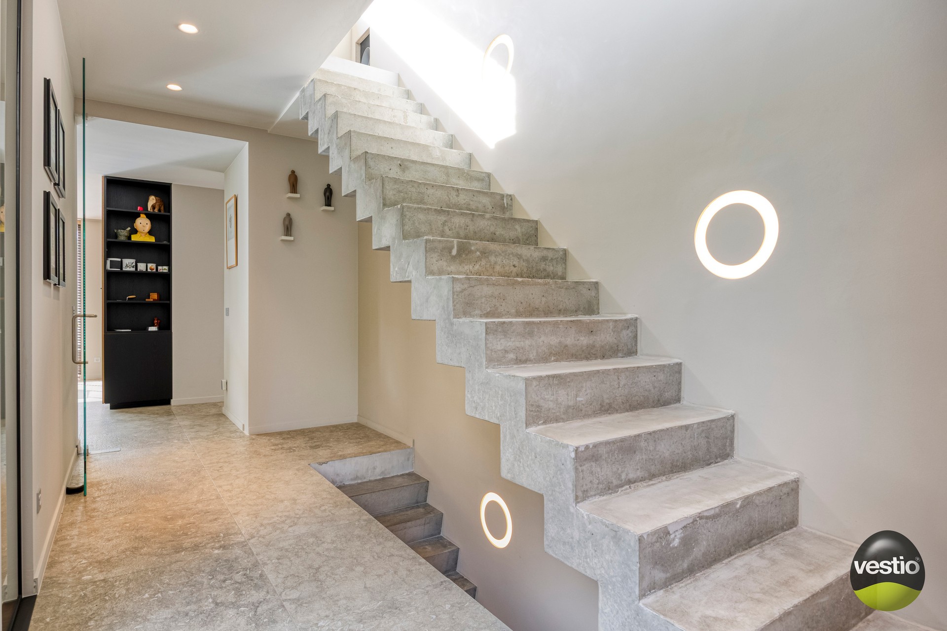 Moderne villa in de gegeerde Mombeekdreef – luxe, licht en rust op een toplocatie in Hasselt - photo 3