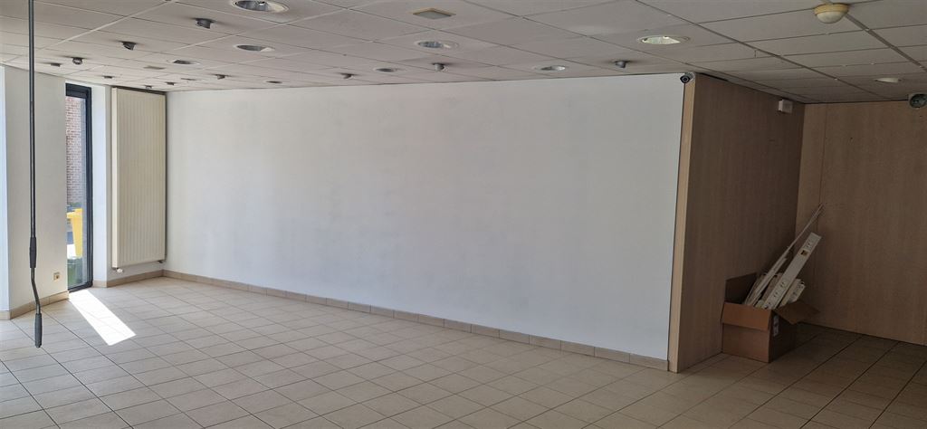 Commerciële ruimte met veel visibiliteit! - foto 3
